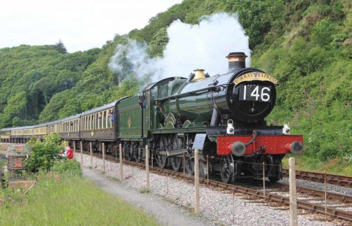 Paignton-Dartmouth-Steam-Railway-700x450